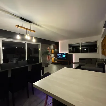 Villa De Charme 4 Etoiles Avec Piscine Privee Et Clim 8 Pers Pres Du Lac De Parentis Villa *